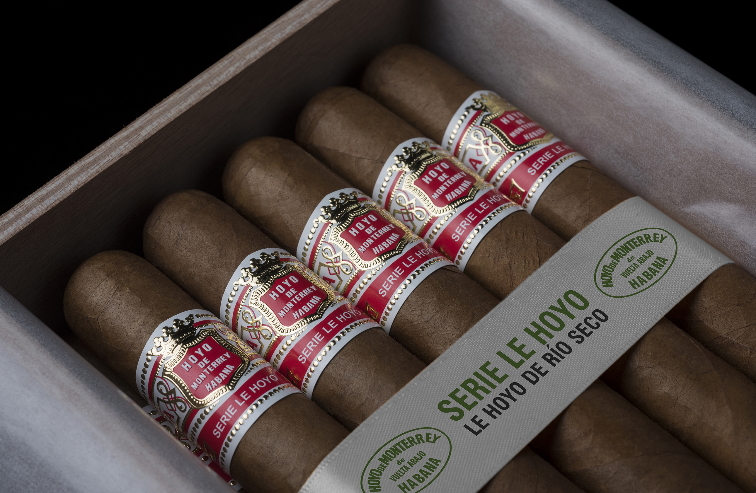 Hoyo De Monterrey Hoyo De Rio Seco available as a box of 10 