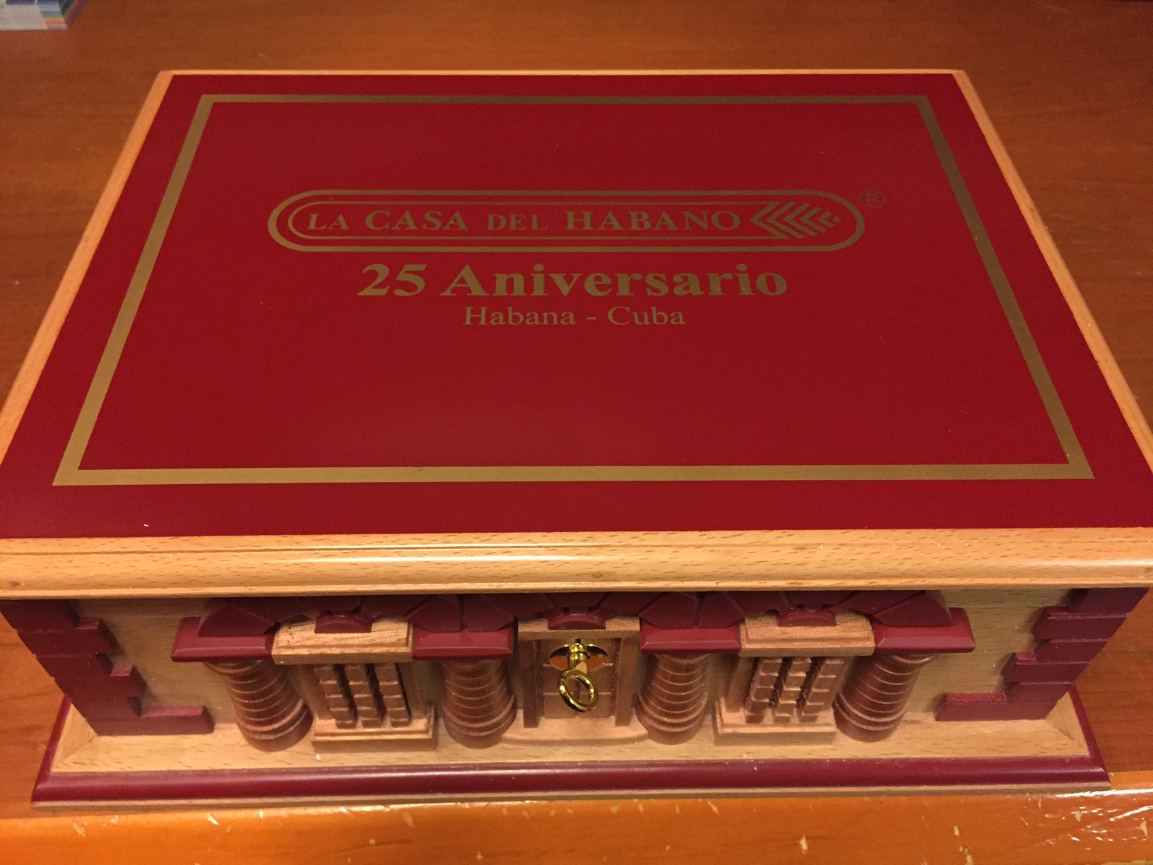 La Gloria Cubana 25 Aniversario Humidor LCDH